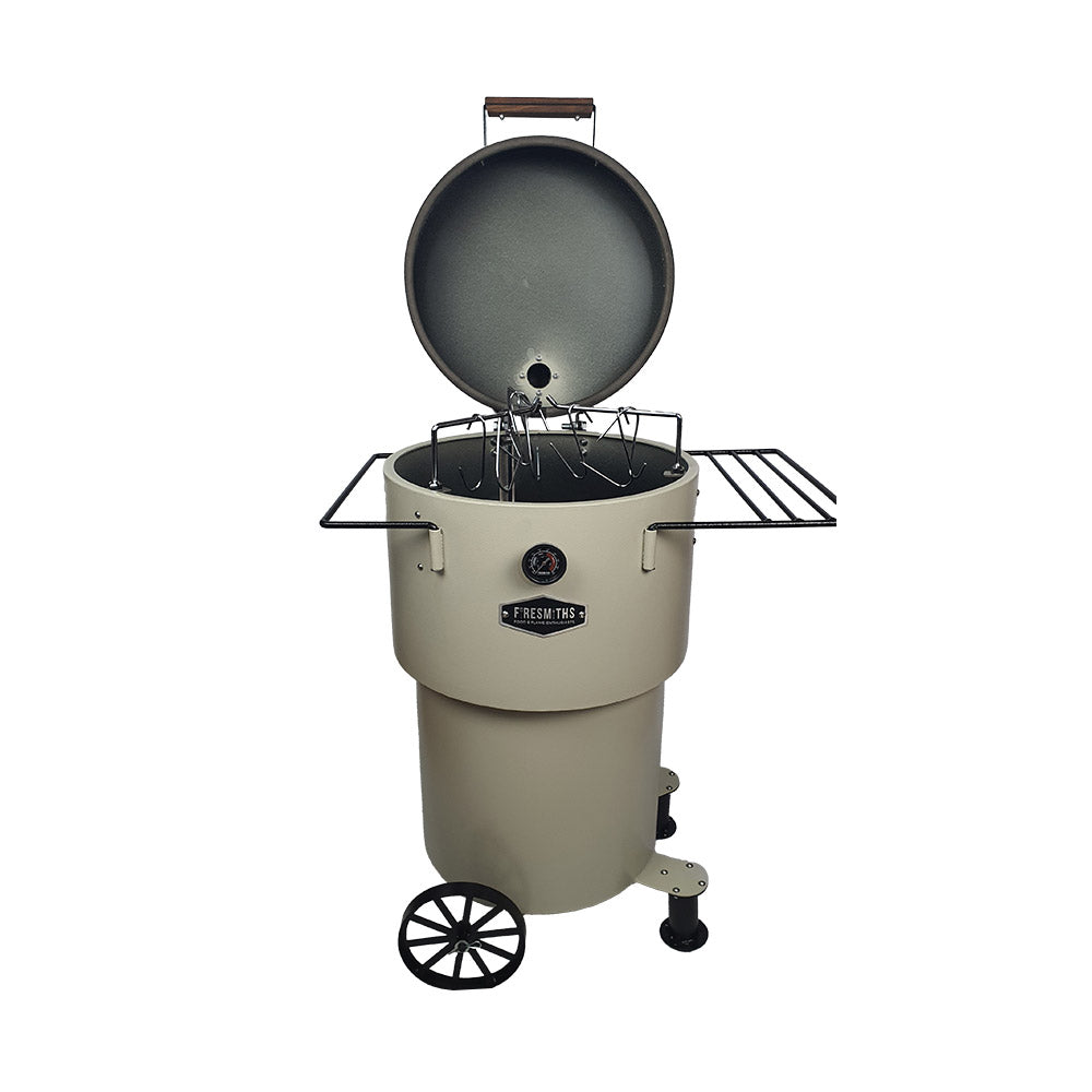 The Hero Smoker & Grill - Coals & Crème